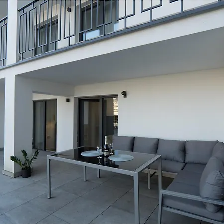 Apartament K16 *
