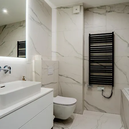 Apartament K16 *